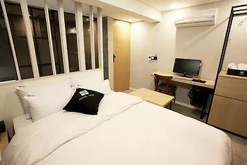 Hotel Tree Seoul 2*,